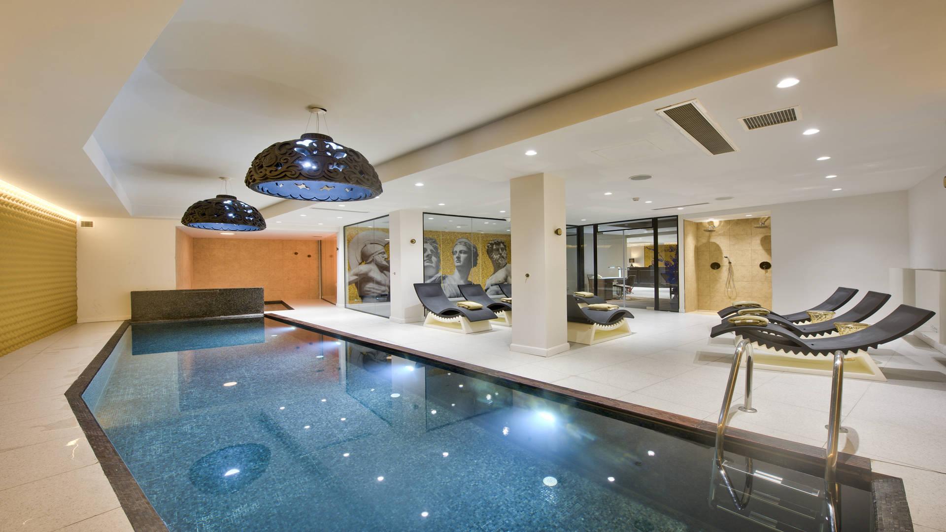 Exclusive Deal! 1 Night for 2 Persons in a Deluxe Room at Holm Boutique