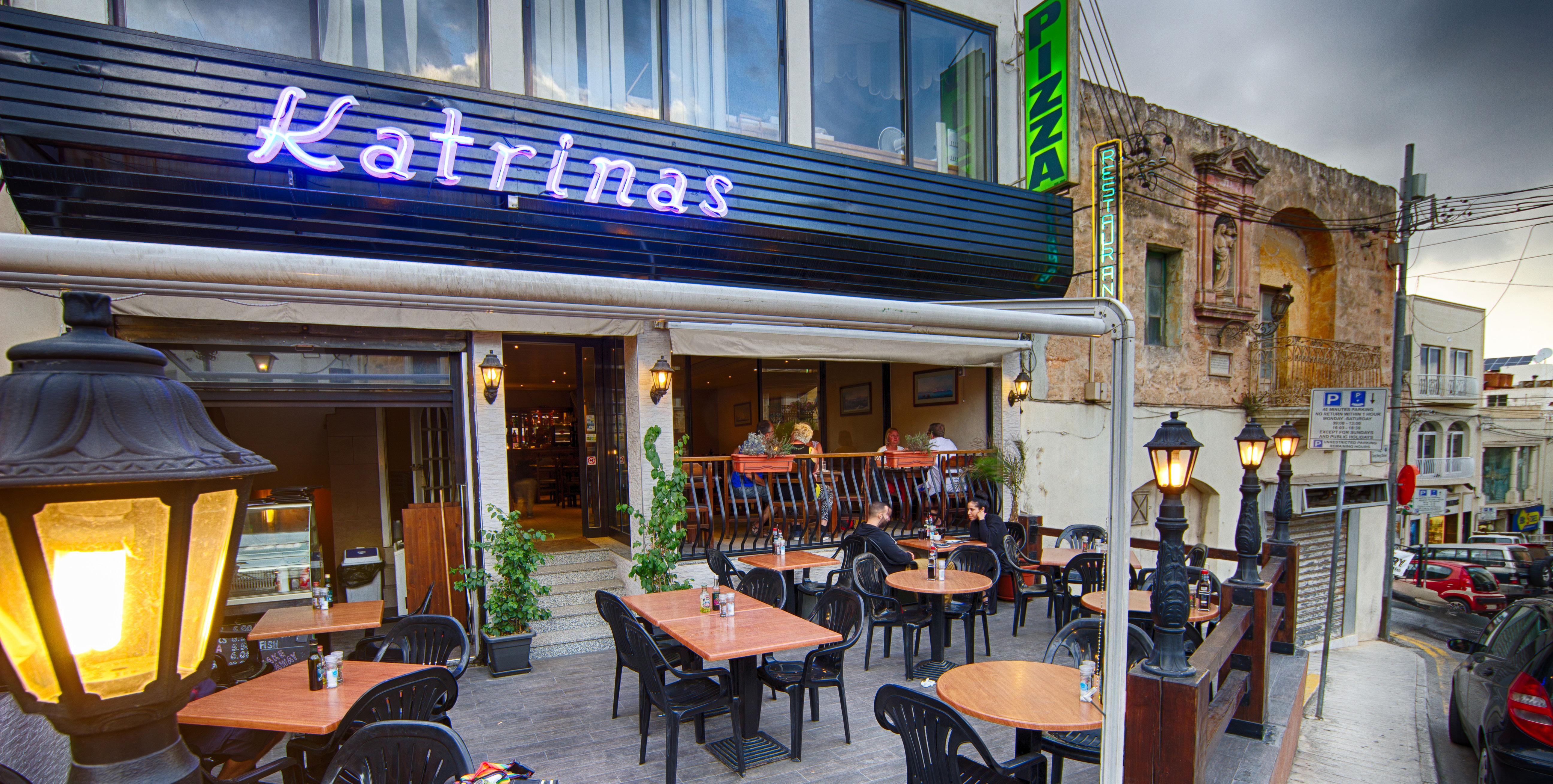 Sunday Lunch at KATRINA`S